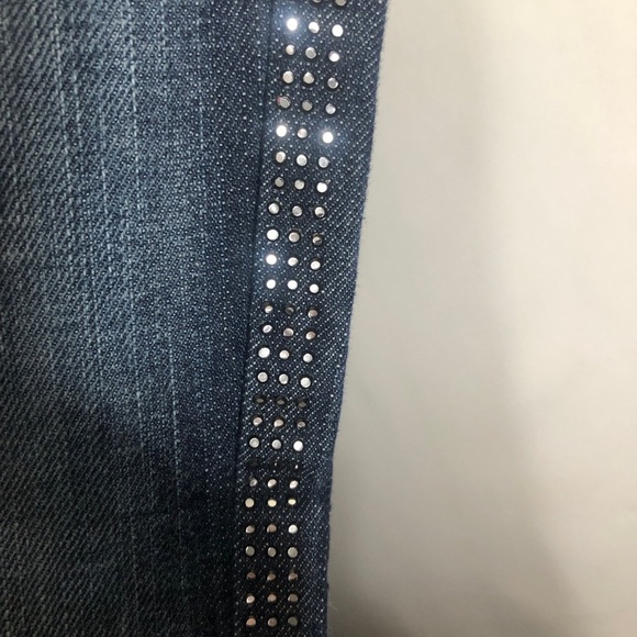 Womens Rhinestone Guess Jeans. Size 36/33 - Picture 8 of 10